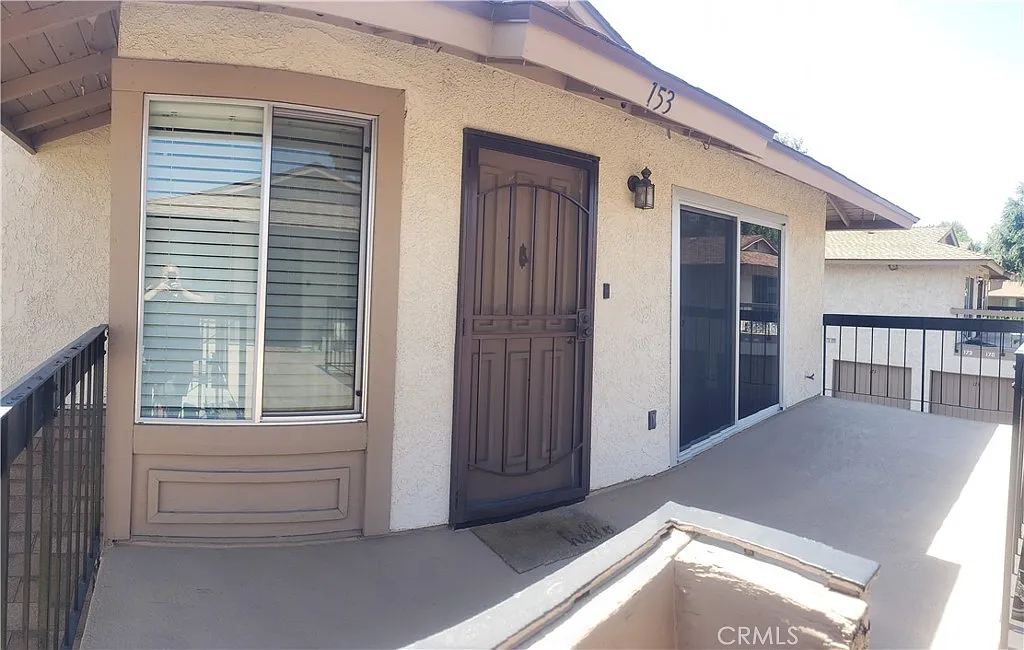 3 bed, 1097 sqft, $2,850 — Photo 1