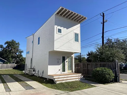 1416 Dumble St Photo 1