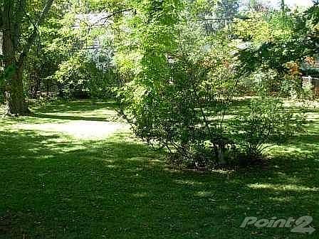3rd image of 2538 Parkwood Ave