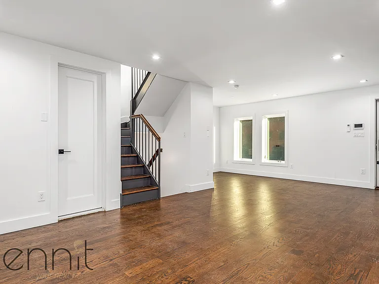 17 Kent Ave #1 — Photo 2