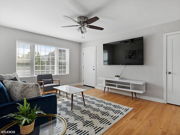 4th image of 136 Ridge Ave #2