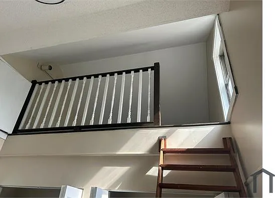 2 bed, 1000 sqft, $1,550 — Photo 4