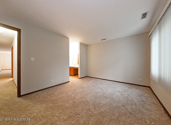 5th image of 407 Ramblewood Dr APT A