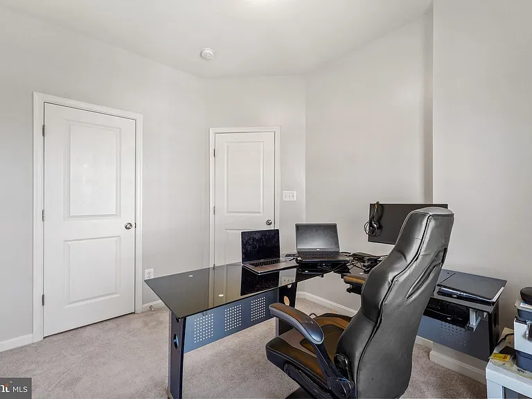 42265 Riggins Ridge Ter — Photo 48