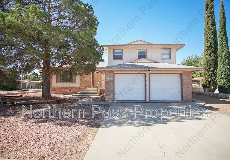 2348 Mermaid Dr — Photo 1