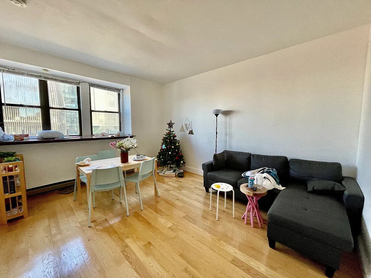 Building Photo - 774 Columbus Ave #A5