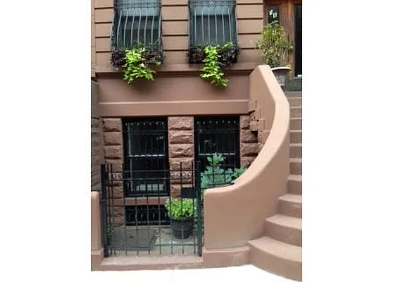 Rented by Warburg | media 1