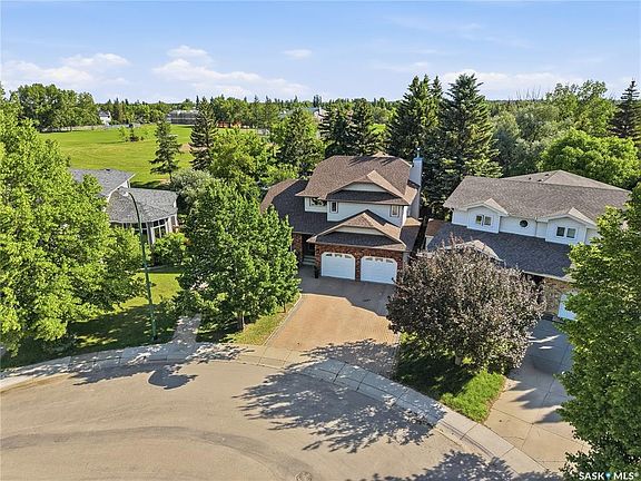 2nd image of 130 Mulcaster CRESCENT