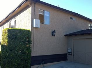 2233 Rose Ave, Signal Hill, CA 90755