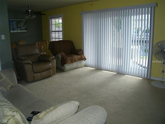 3rd image of 5020 Beach Dr SE APT C