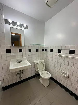 Rented by Voro, LLC | media 6