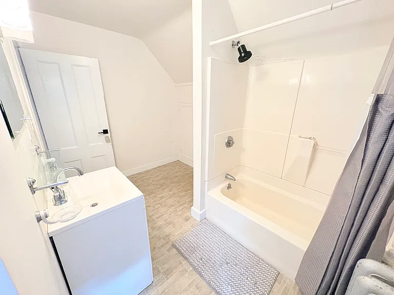 25 Highland Ave #3 — Photo 10