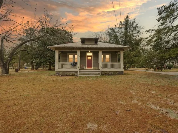 1208 White Marsh Rd, Suffolk, VA 23434