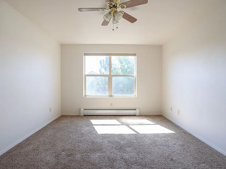 235 Talisman Dr #14 — Photo 7