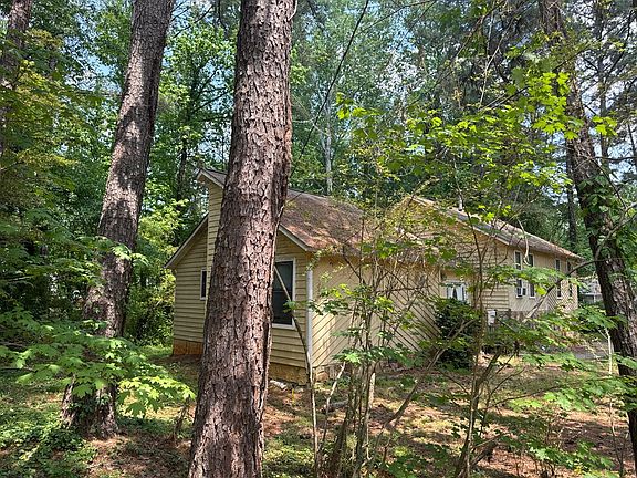3rd image of 605 Fern Brooks Dr SW