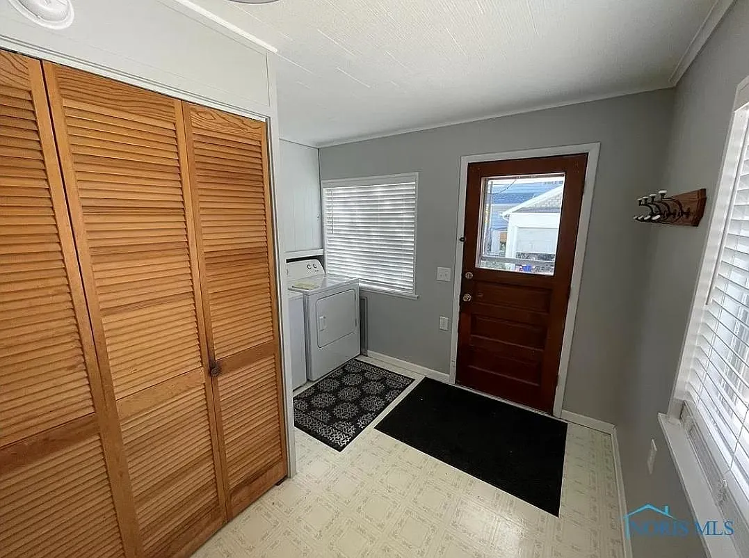 4 bed, 1442 sqft, $1,500 — Photo 3