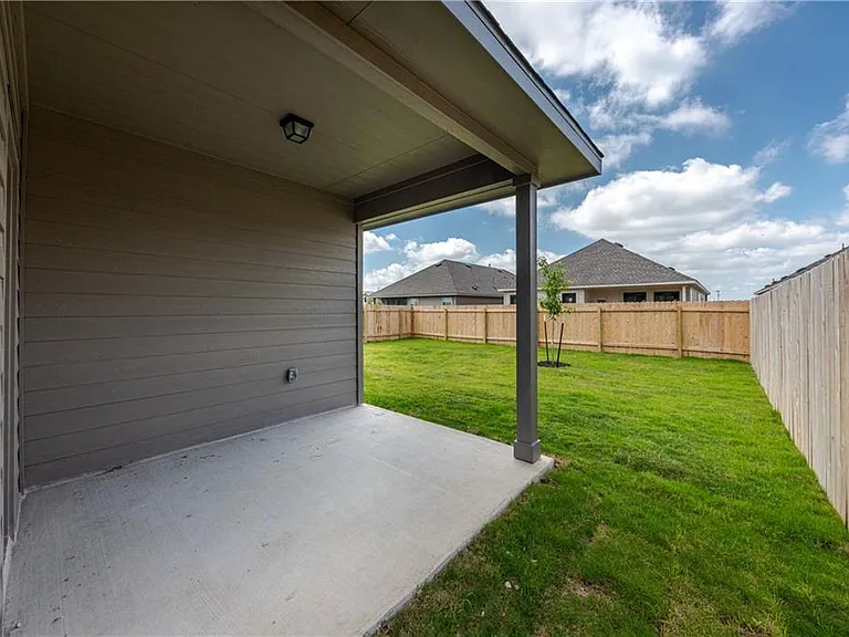 705 Durness Dr — Photo 15