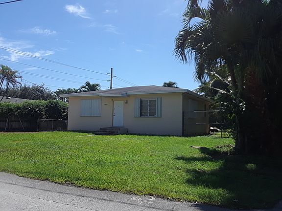3rd image of 8910 SW 156th St