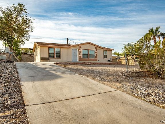 3rd image of 1364 Zircon Avenue