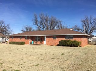 504 S 4th St, Mountain View, OK 73062