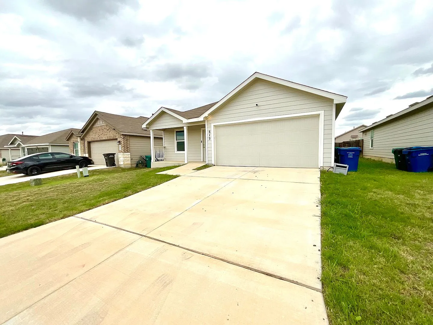Move-In Ready Gem with Full Appliances, Solar Panels & Resort-Style Amenities! — Photo 2