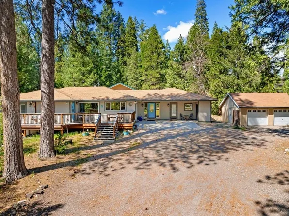 1007 Schilling Way, Mount Shasta, CA 96067