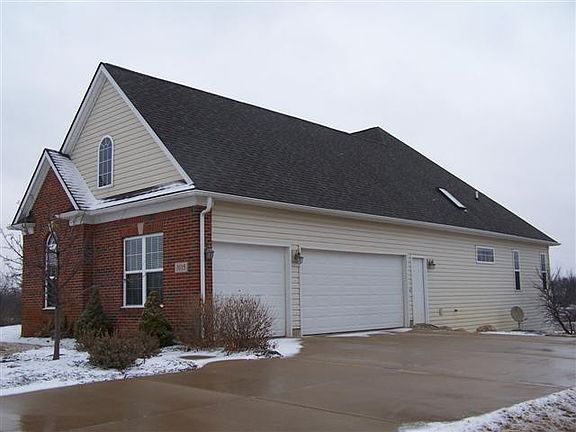 3rd image of 3115 Prairie Circle Trl