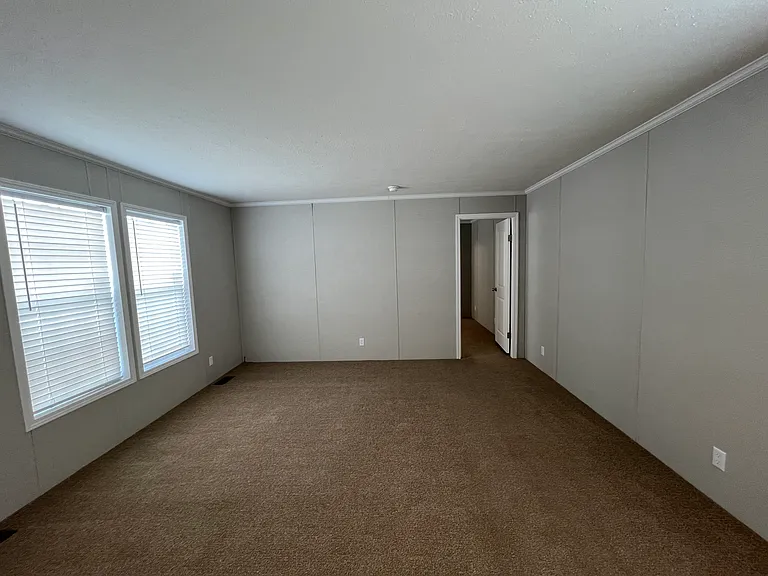 38000 Le Chateau Blvd #336 — Photo 7