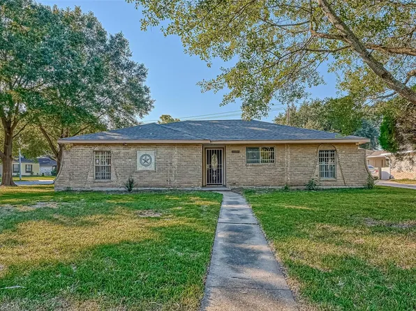 11503 High Star Dr, Houston, TX 77072