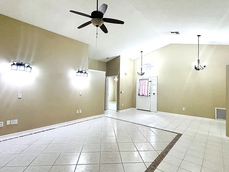 Living room & Dinning Area
