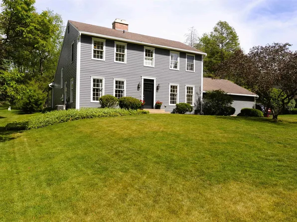 50588 Linden Grove Ln, Granger, IN 46530