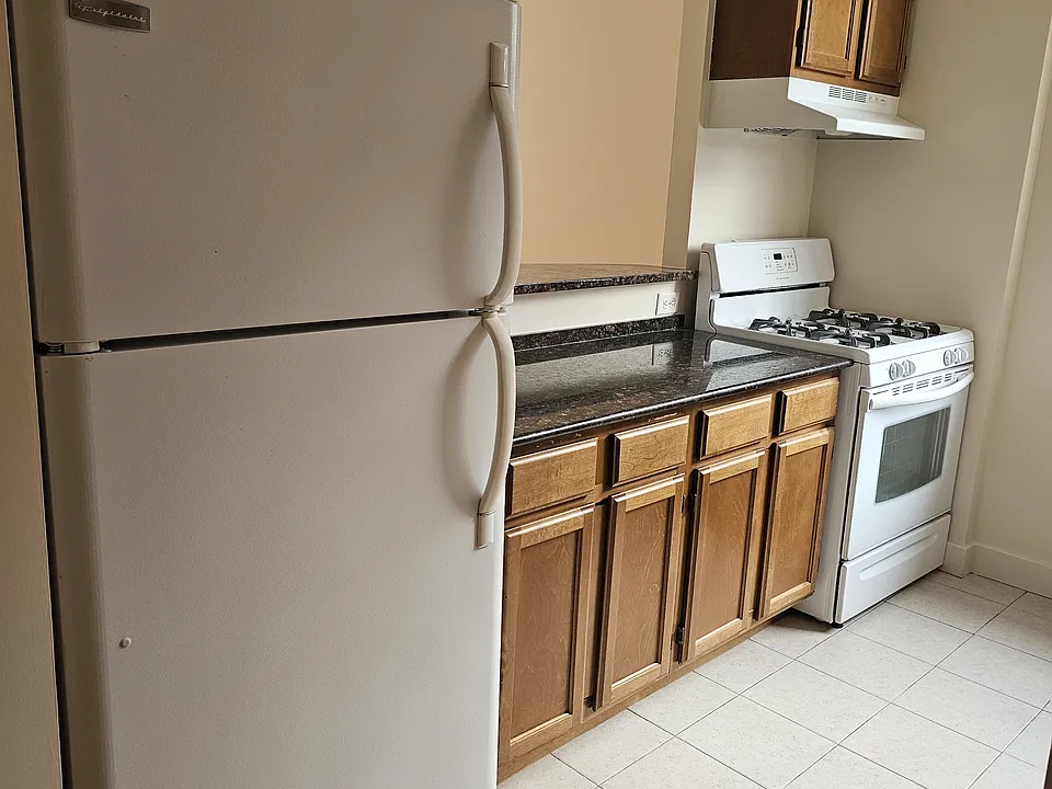 68-70 Bank St #2B