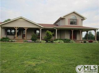 1971 Greenbrier Rd, Waverly, TN 37185