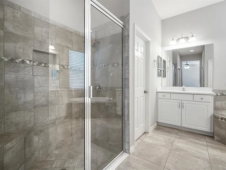 6523 Watson Rd — Photo 21