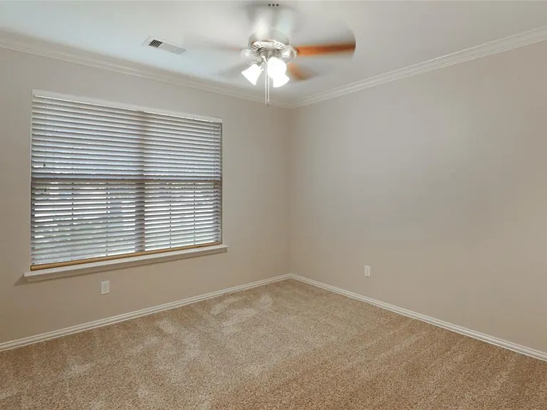 21023 Kenna Cove Ln — Photo 6