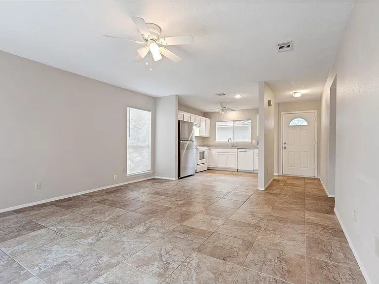 81 Blue Fox Rd — Photo 4