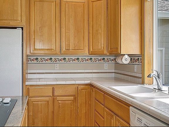 5th image of 14715 155th St E