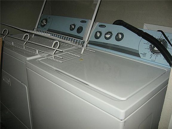 3rd image of 5752 Sweetwater Dr
