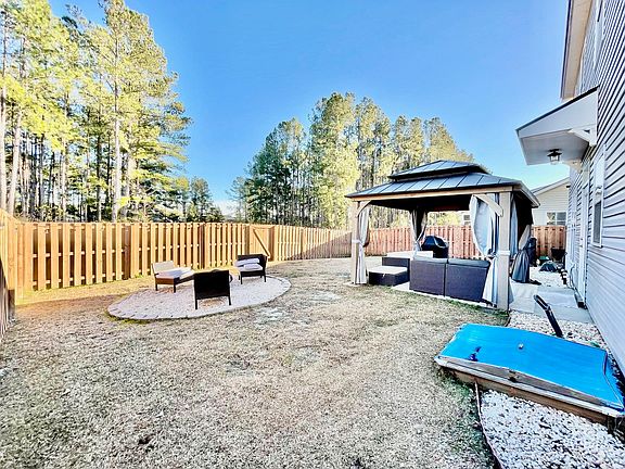 4th image of 393 Sanctuary Park Dr