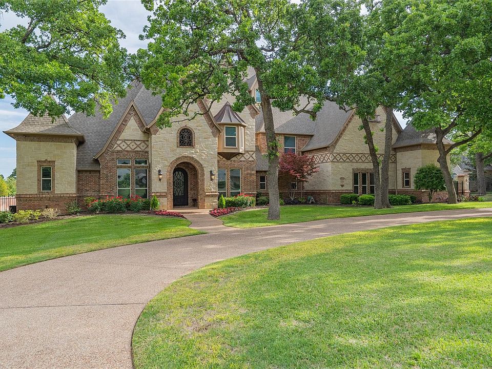 1st image of 1704 Grass Ct