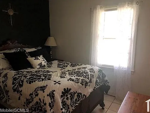 55 Thompson Blvd — Photo 10