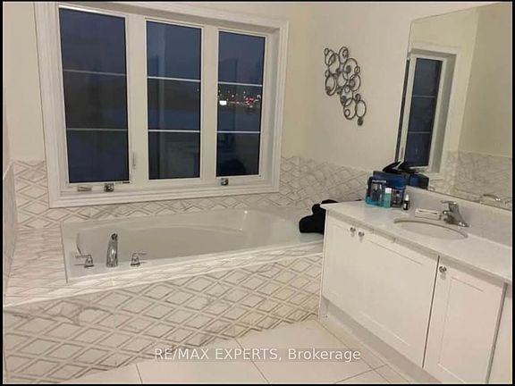 4th image of 56 Lyle Way