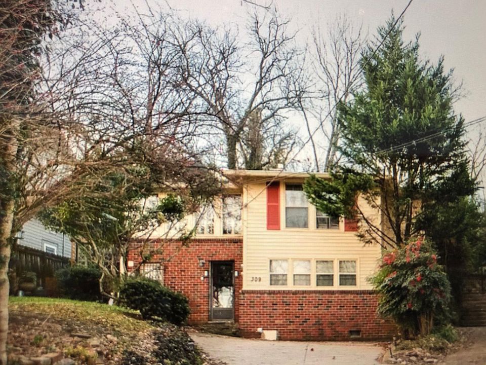 1st image of 309 32nd Ave S