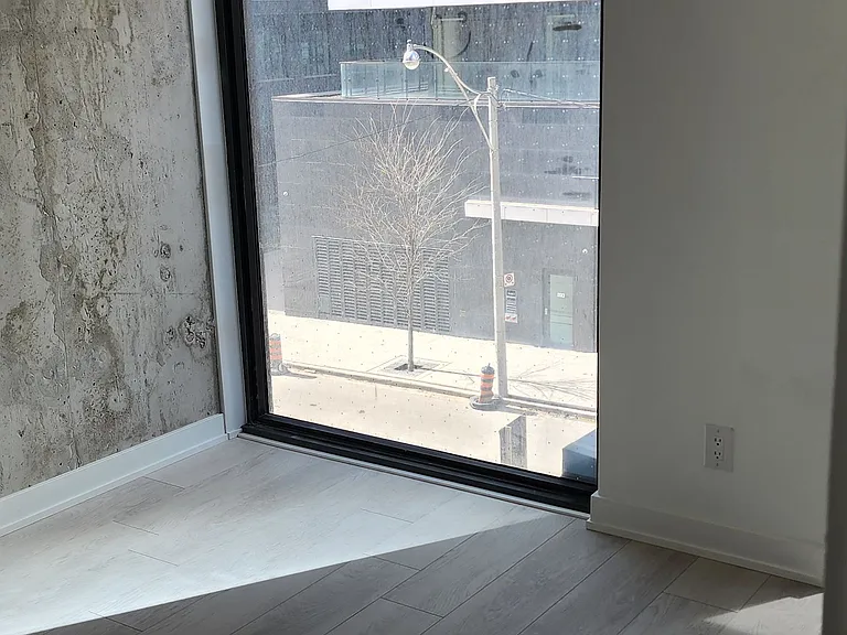 47 Mutual St #303 — Photo 15