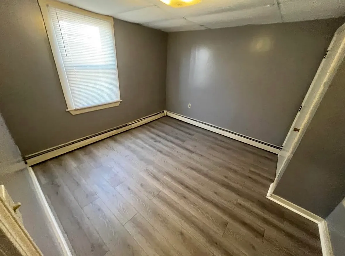 14 Joy St — Photo 3