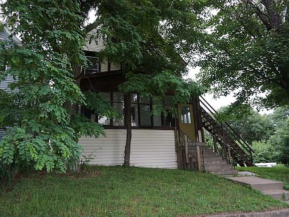 5th image of 828 W Bluff St