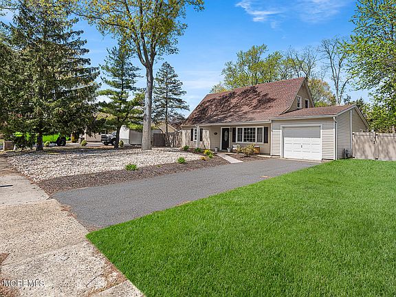 2nd image of 88 Almond Drive