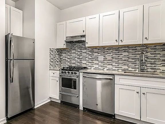 4th image of 284 Mulberry St APT 18