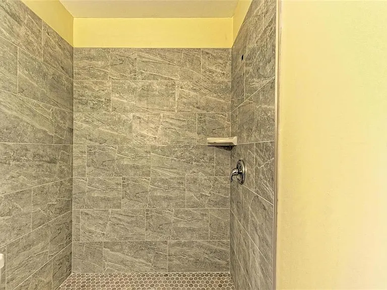 7120 Elyton Dr — Photo 17