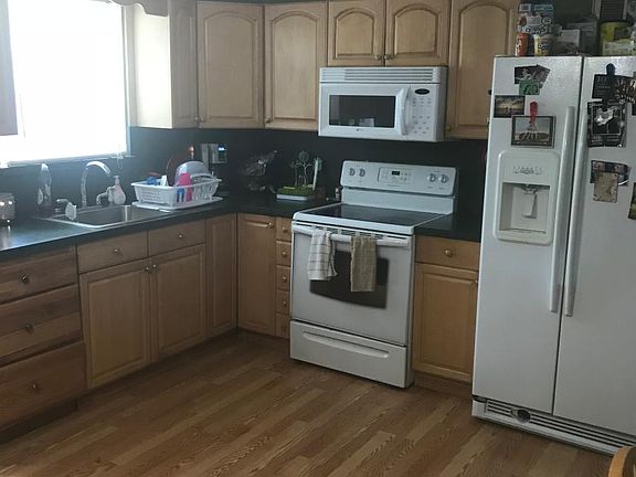 3rd image of 72 Westminster Dr